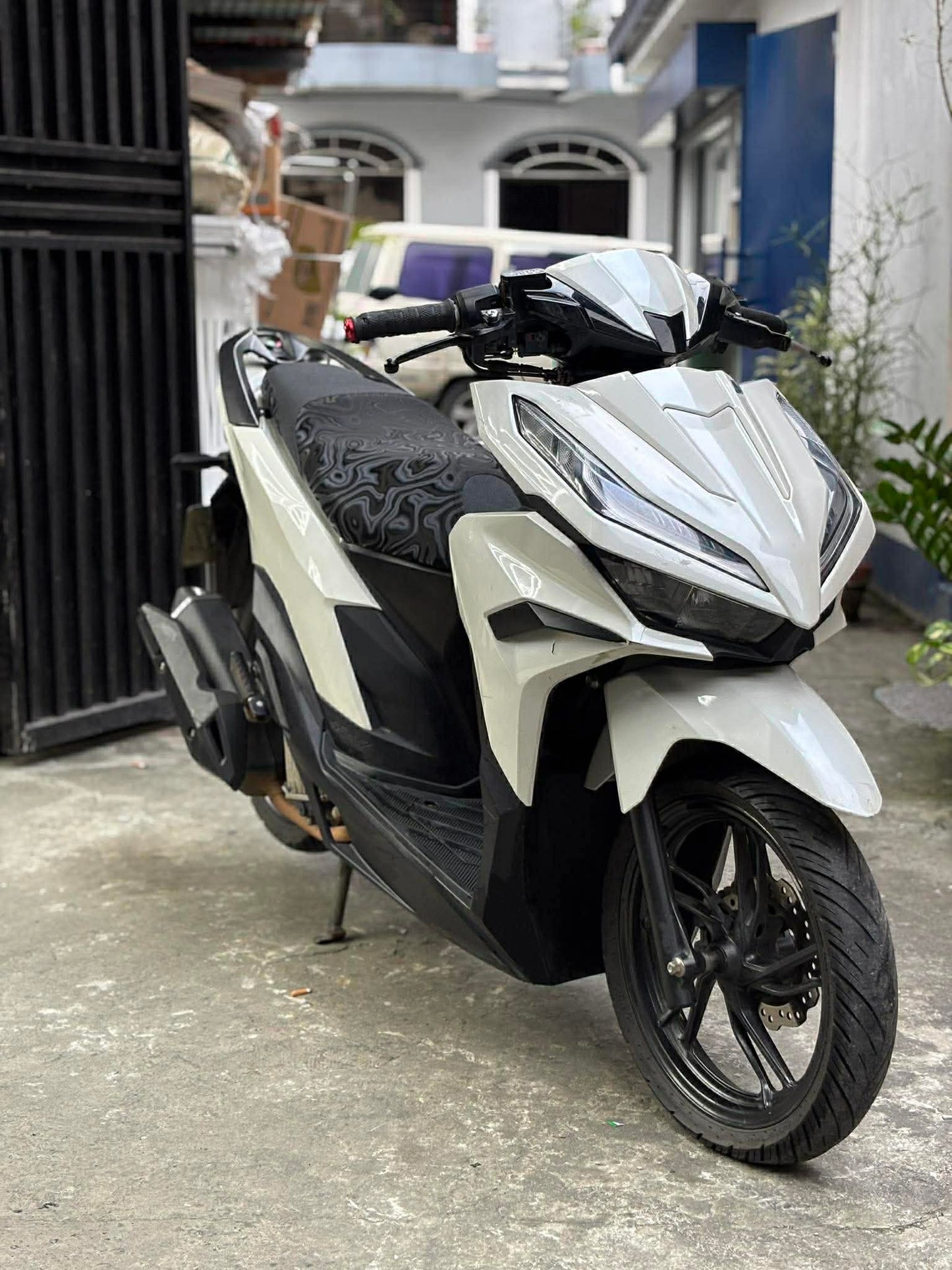 HONDA CLICK V3 {WHITE}