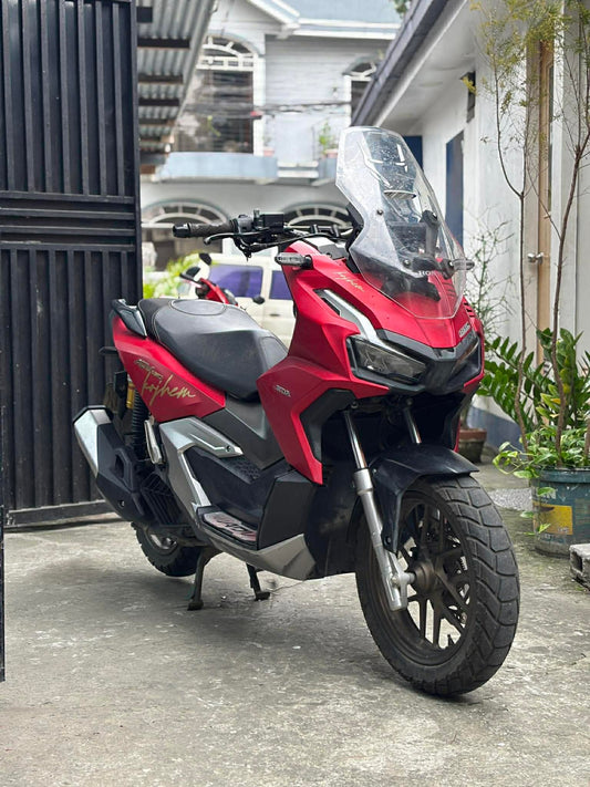 Honda ADV 160 (Red)