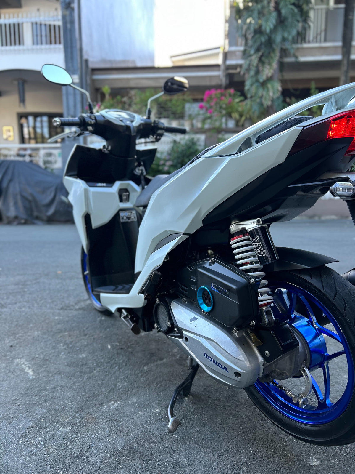 2023 Honda Click 125 — Mica White Blue