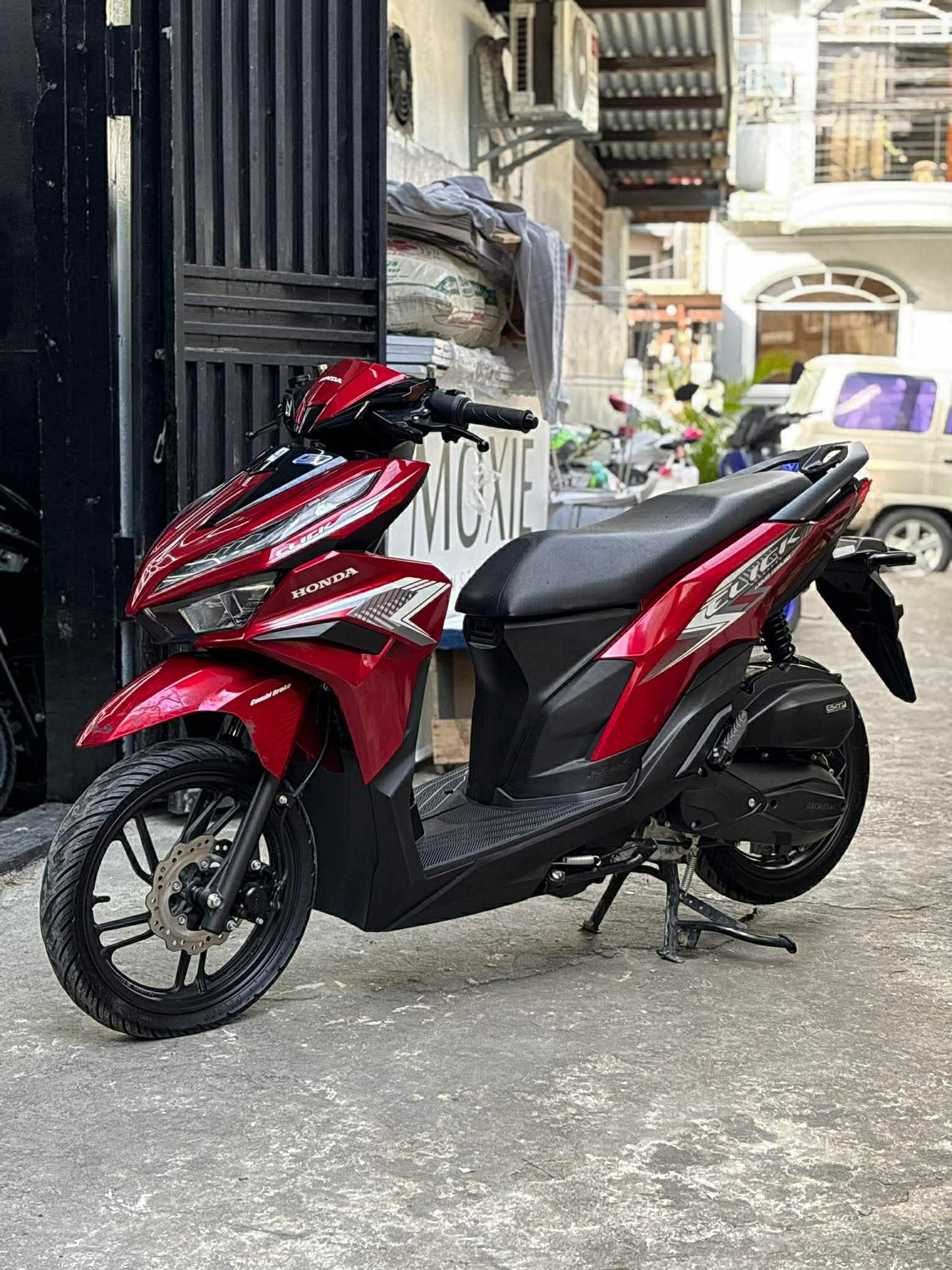 HONDA CLICK V3 {RED}