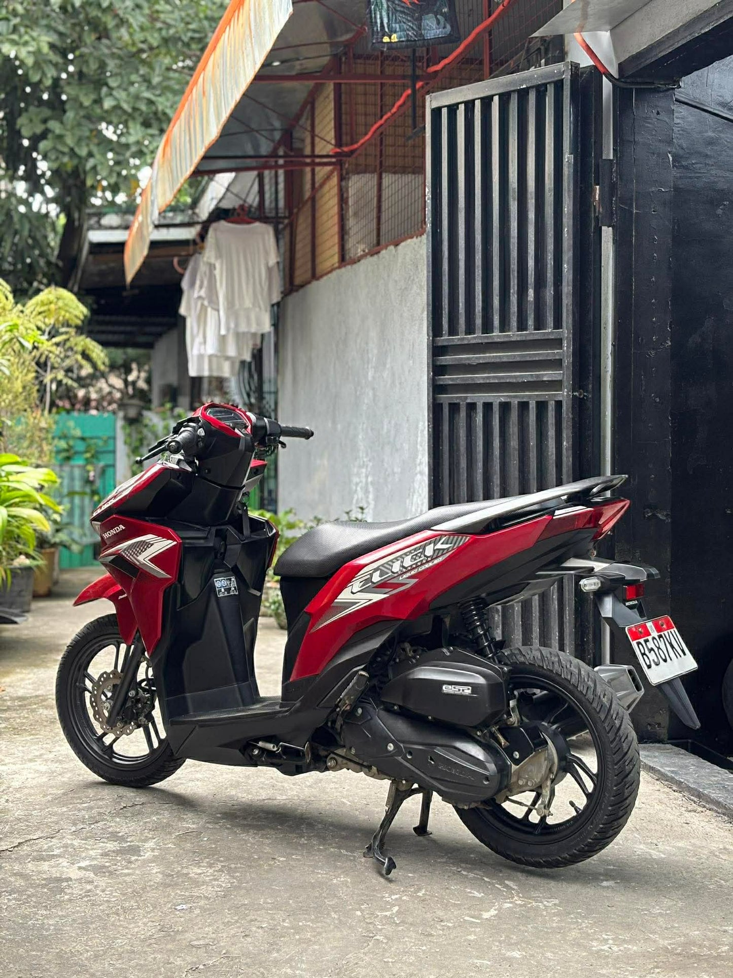 HONDA CLICK V3 {RED}