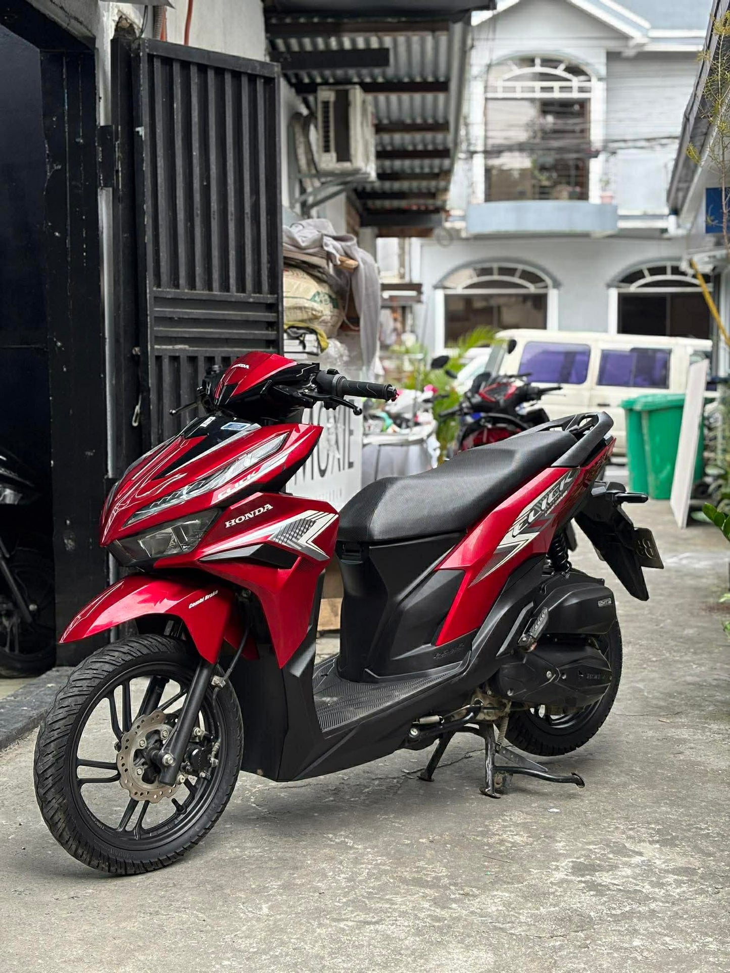 HONDA CLICK V3 {RED}