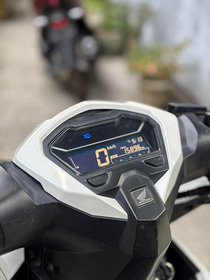 HONDA CLICK V3 {WHITE}