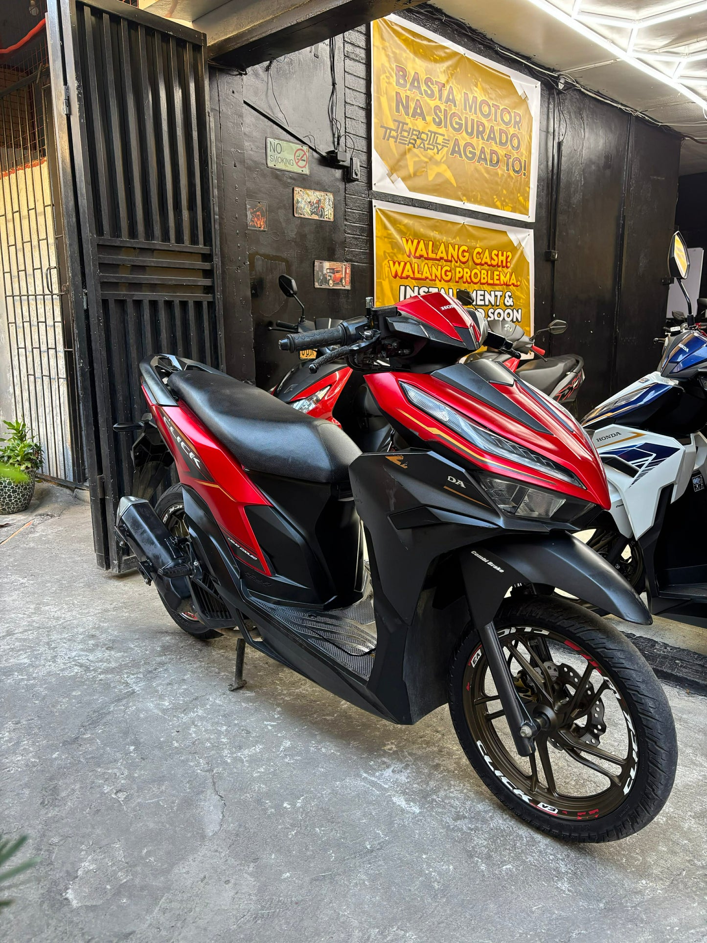 HONDA CLICK V3 SE (RED)