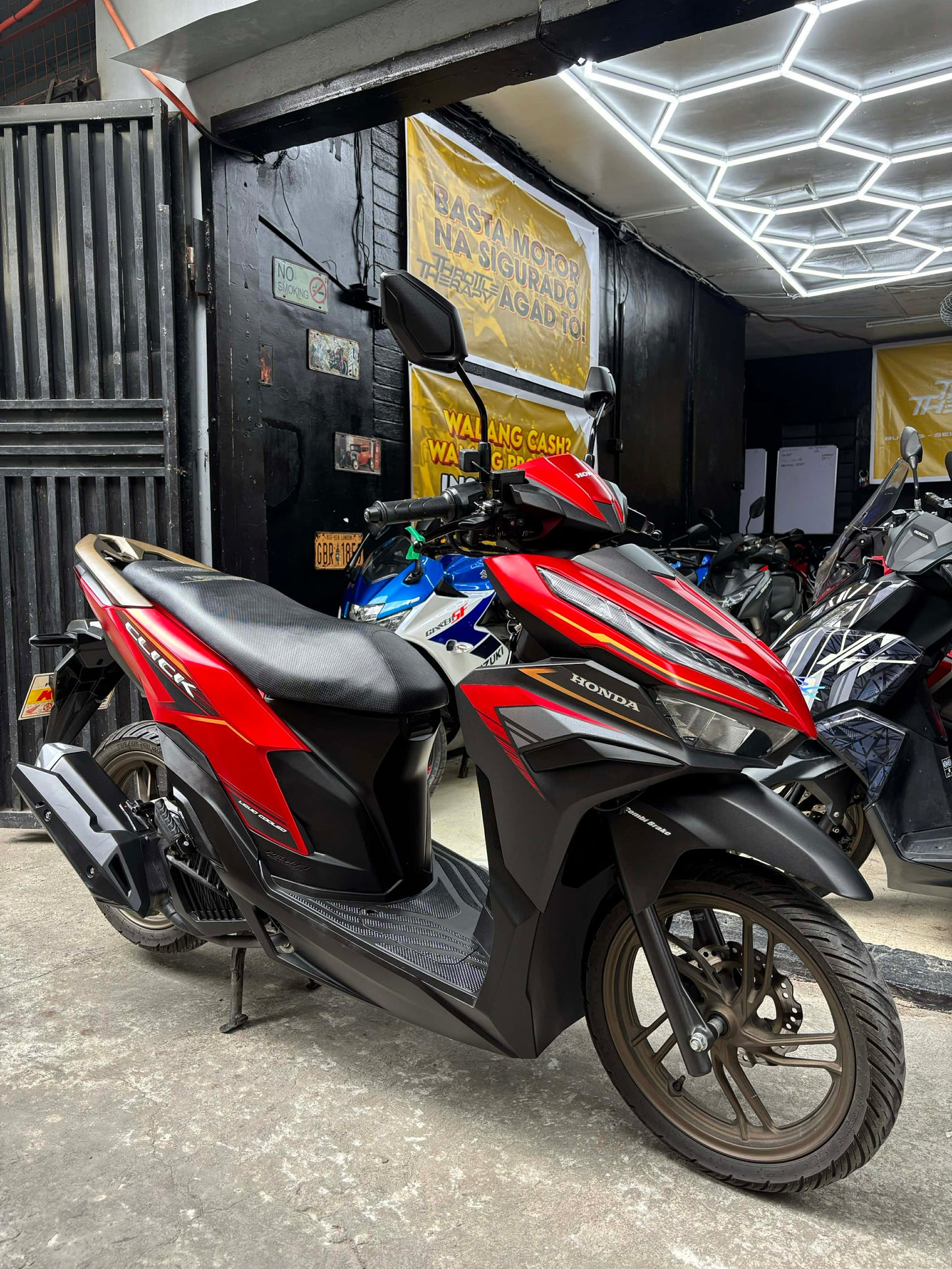 HONDA CLICK V3 (RED)