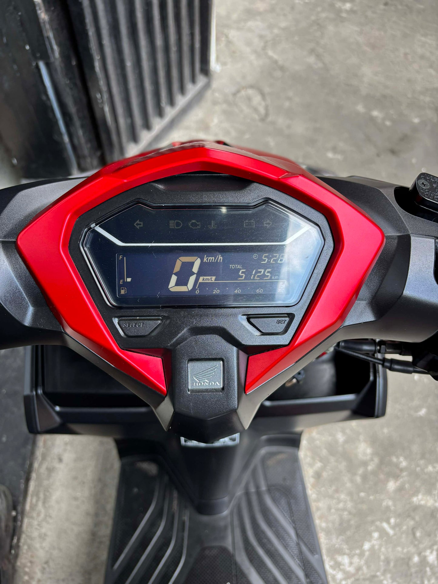 HONDA CLICK V3 (RED)
