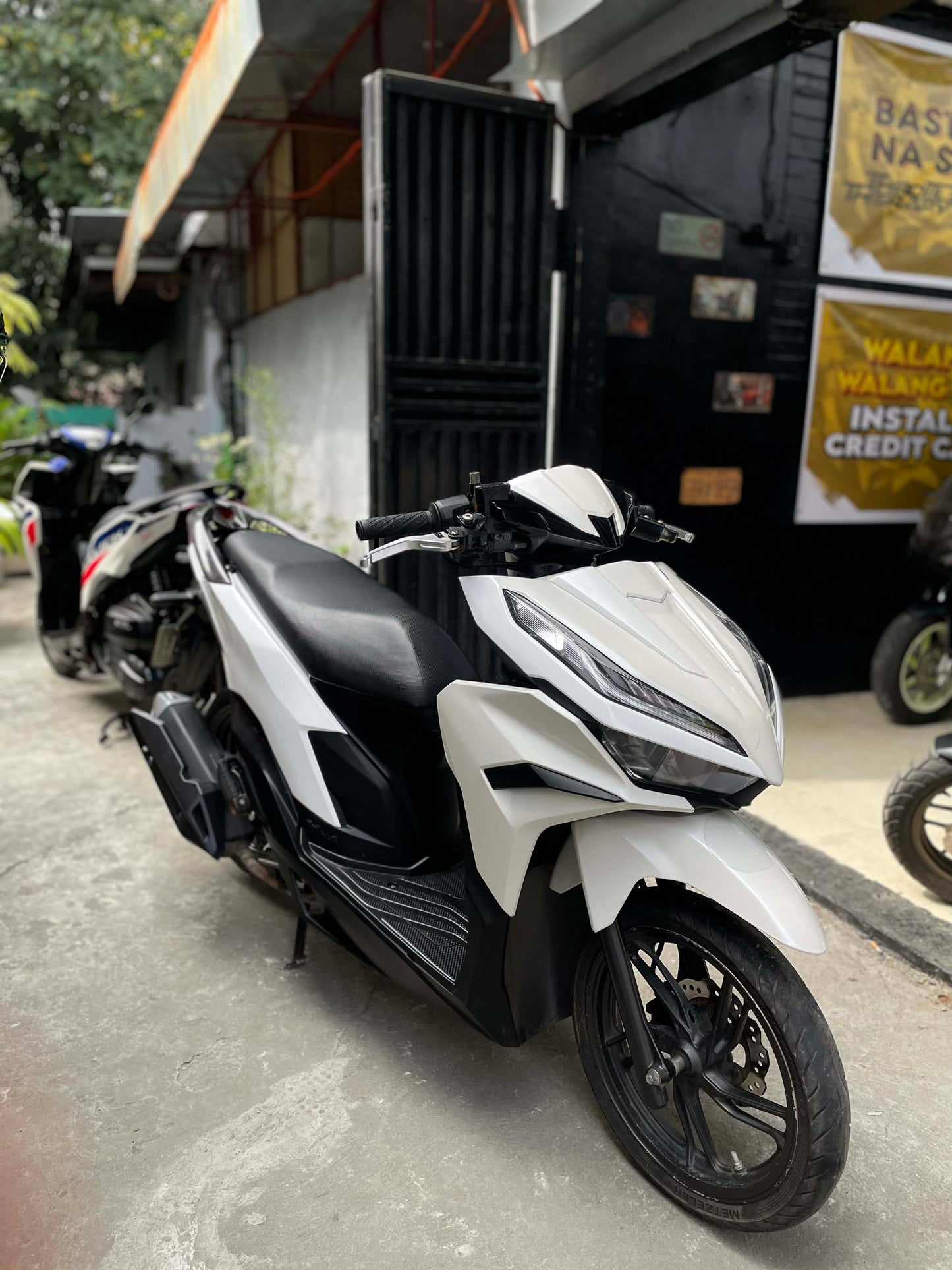 HONDA CLICK V3 (WHITE)