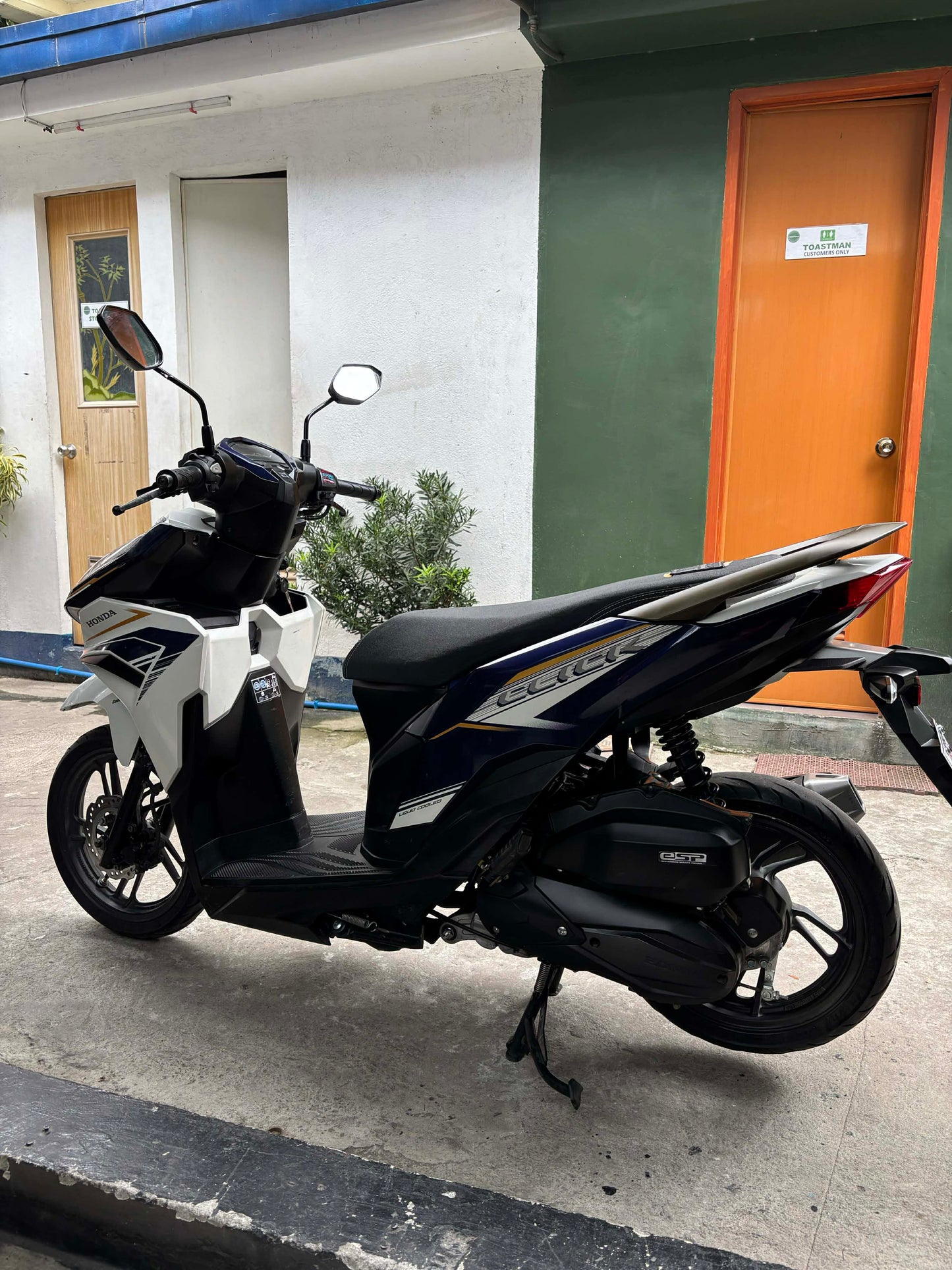 HONDA CLICK V3 (WHITE BLUE)