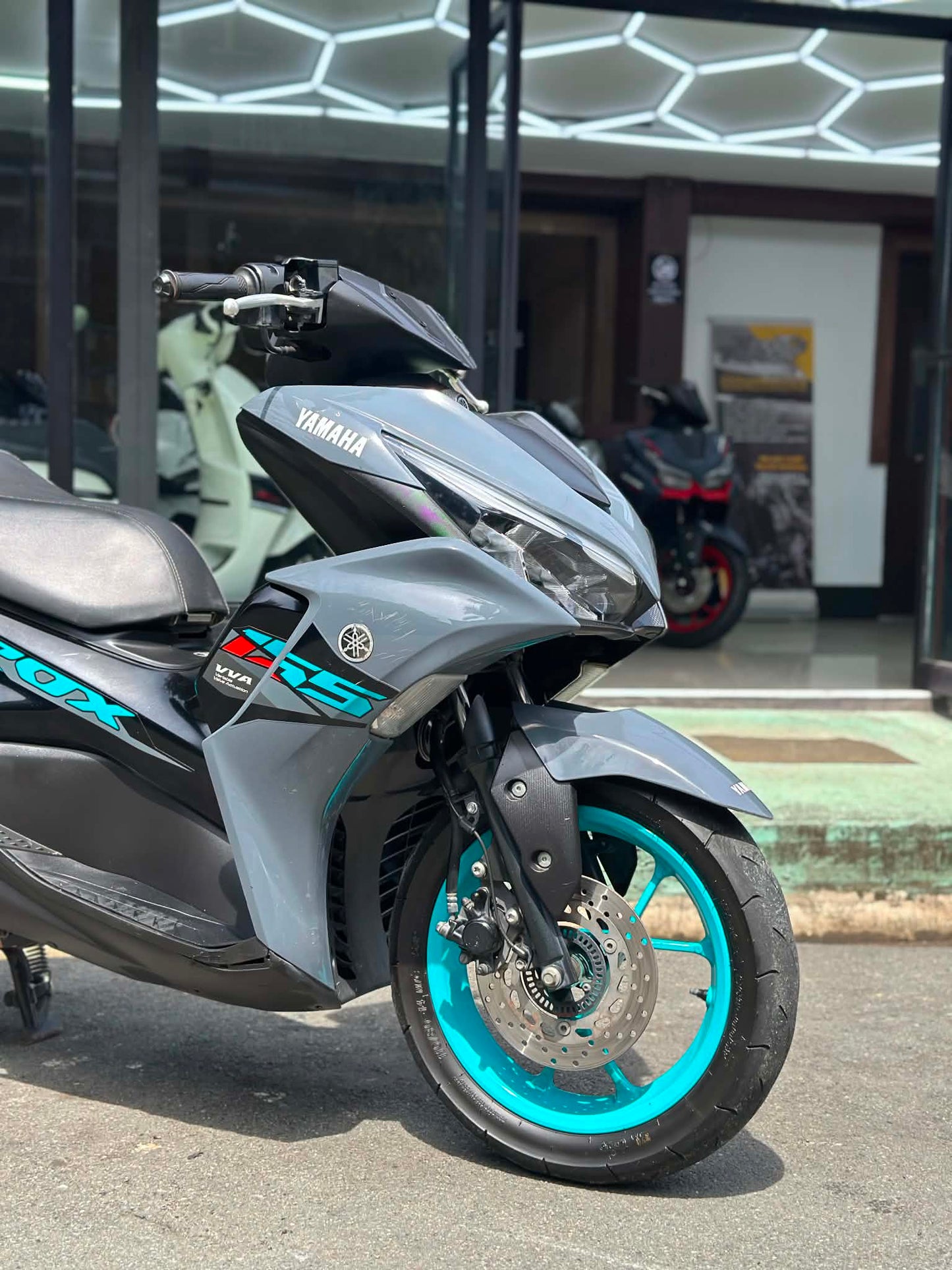 YAMAHA AEROX V2 (GRAY)