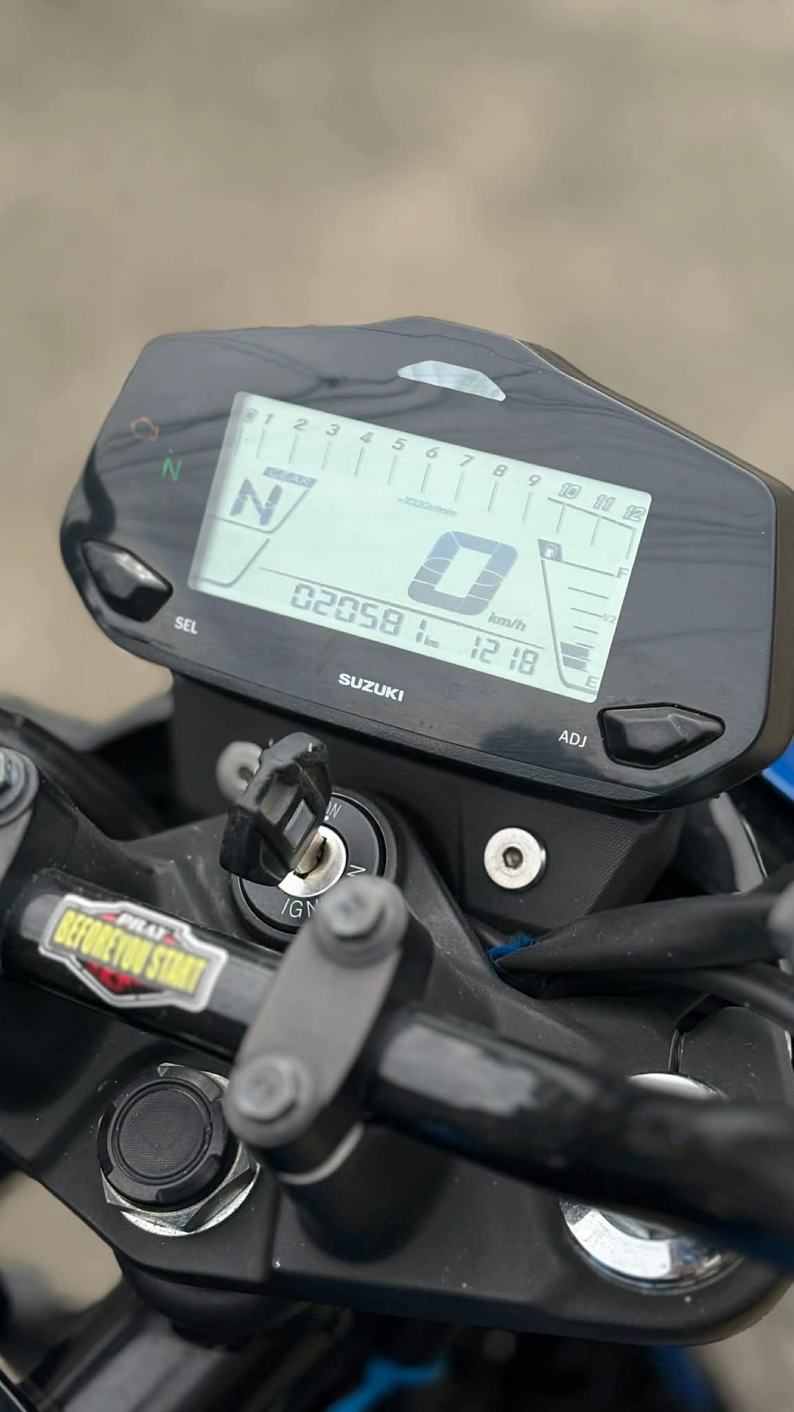 SUZUKI GIXXER 150 {BLUE}