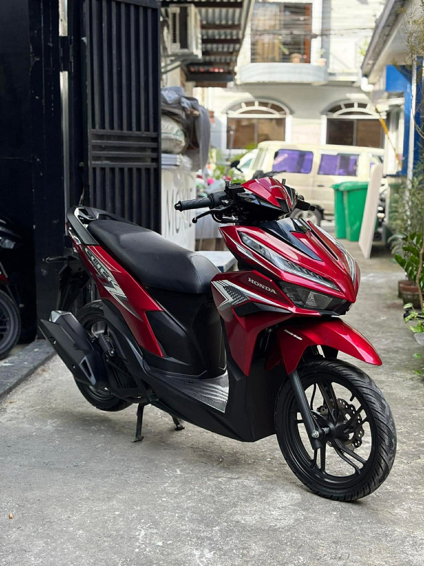 HONDA CLICK V3 {RED}