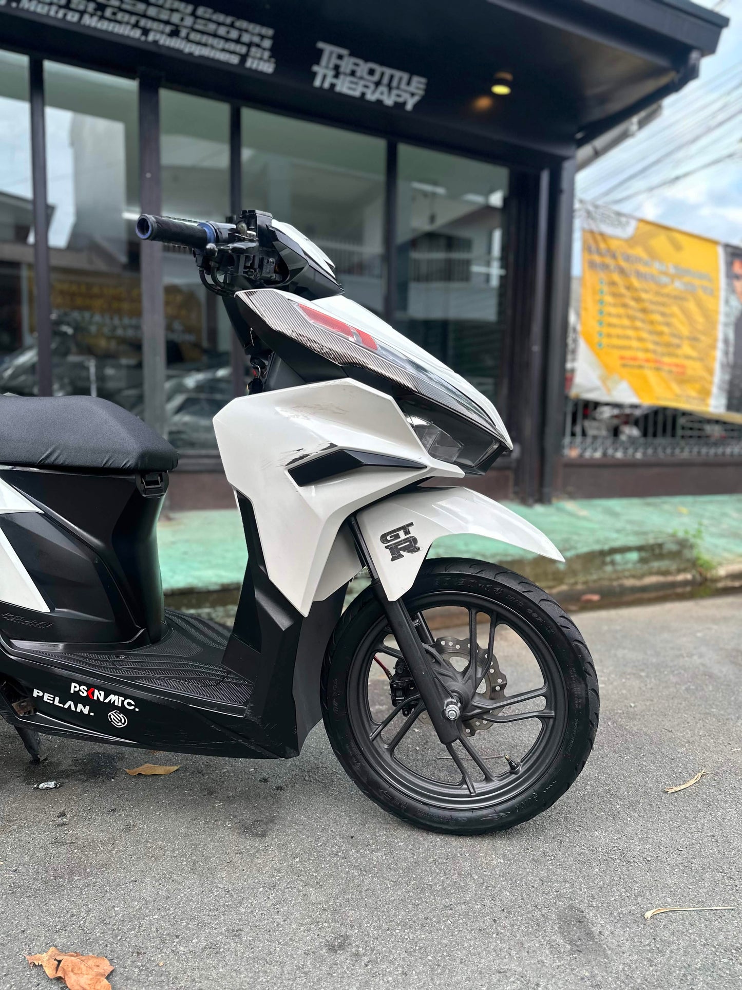 HONDA CLICK V3 (WHITE)