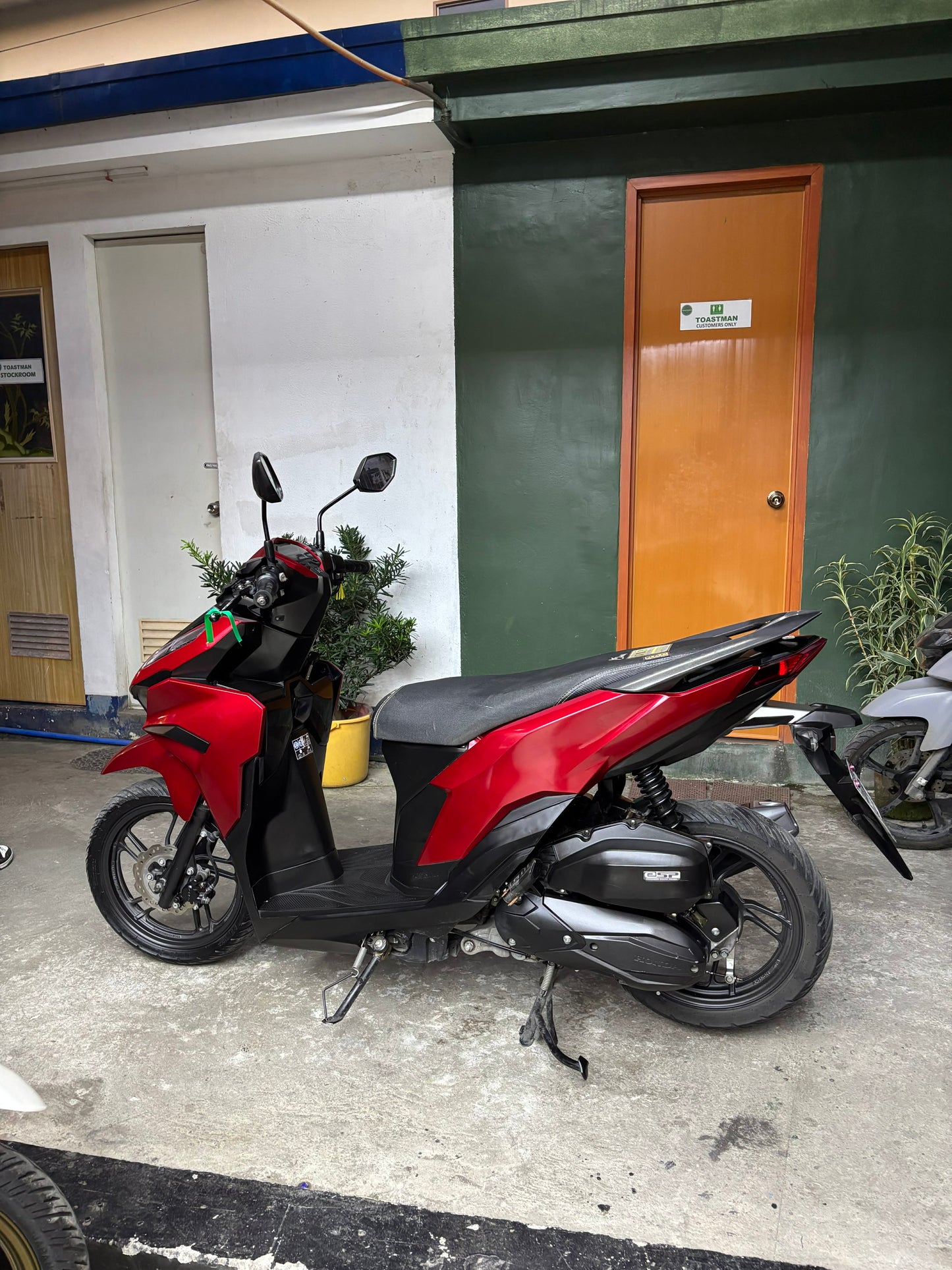 HONDA CLICK V3 (RED)