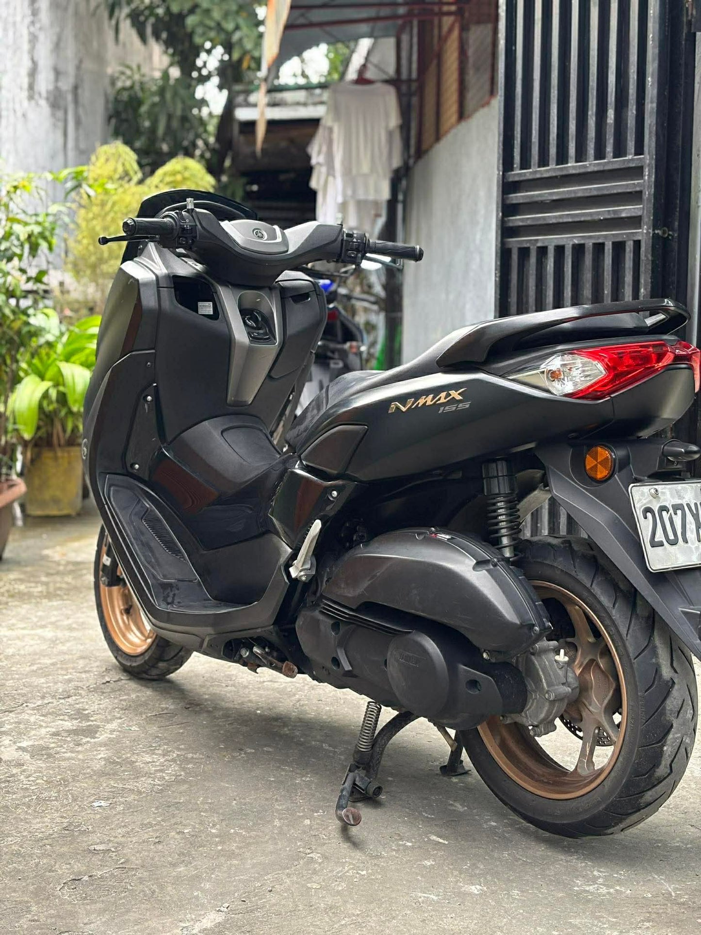 YAMAHA NMAX V2 {BLACK}
