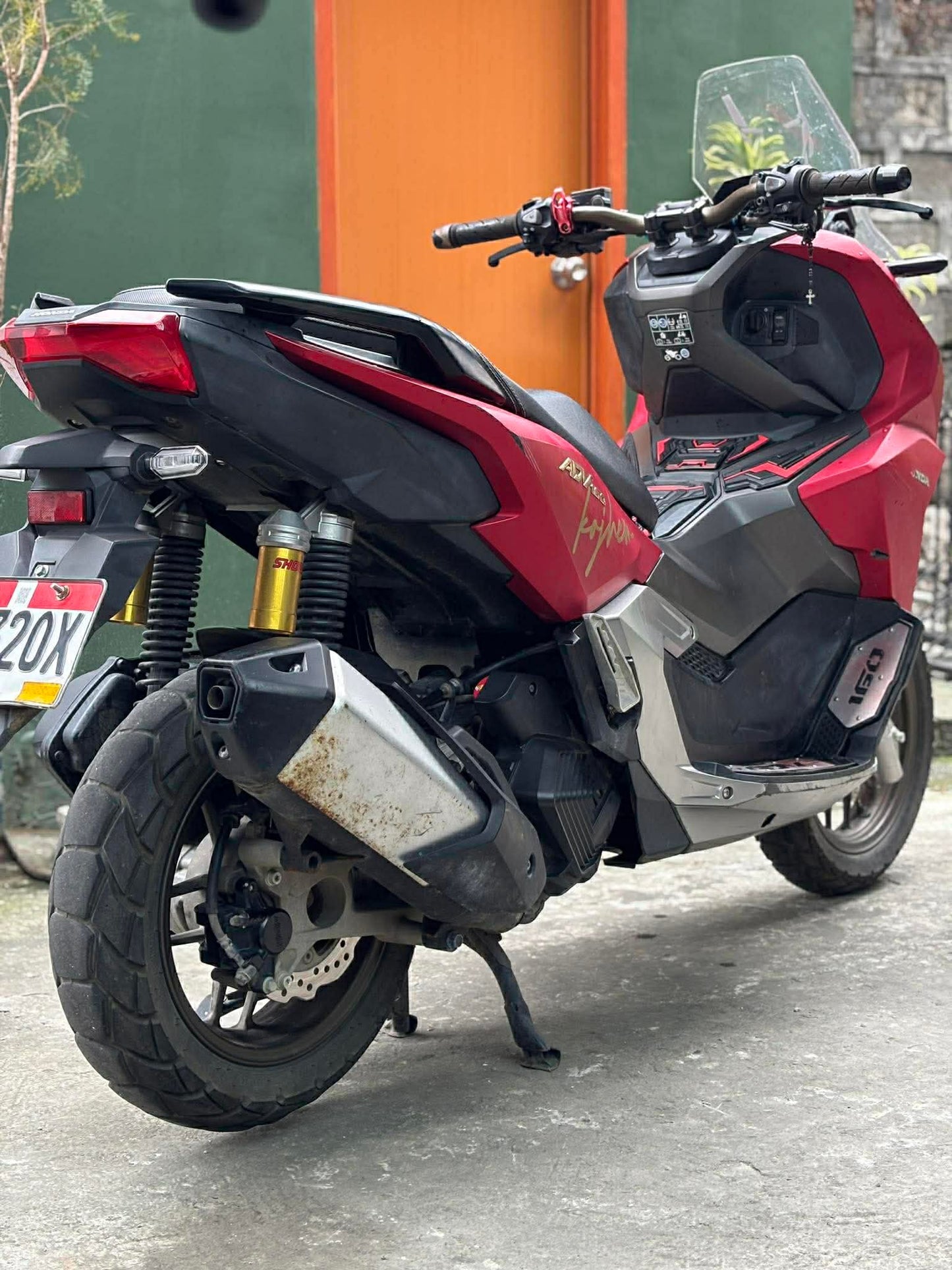Honda ADV 160 (Red)